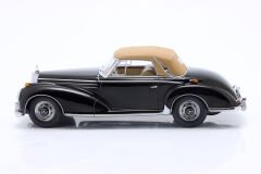 KK-SCALE - MERCEDES BENZ - 300S SC CABRIOLET (W188) SOFT-TOP CLOSED 1967