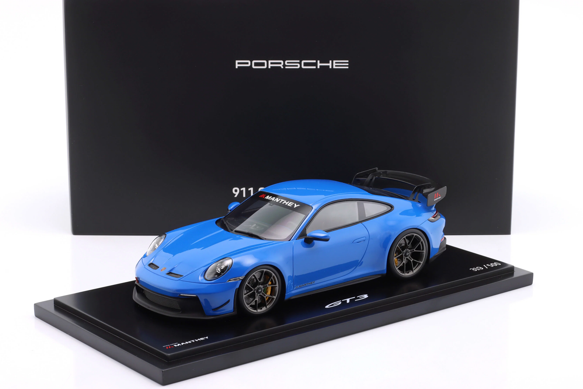1/18 SPARK Porsche 911 (992) GT3 Manthey Kit sharkblue - WAP0213020TGT3