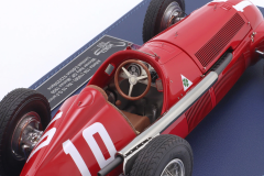 1/18 GP REPLICAS Giuseppe Farina Alfa Romeo 158 #10 Winner Italian GP Formula 1 World - GPMZ01