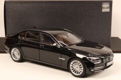 1/18 KYOSHO - BMW - 7-SERIES 750Li FACELIFT (RESTYLING) 2013