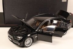 1/18 KYOSHO - BMW - 7-SERIES 750Li FACELIFT (RESTYLING) 2013