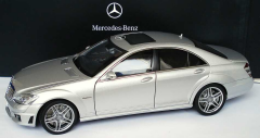 1/18 AUTOart Mercedes-Benz S 63 AMG (W221)  - B66962381