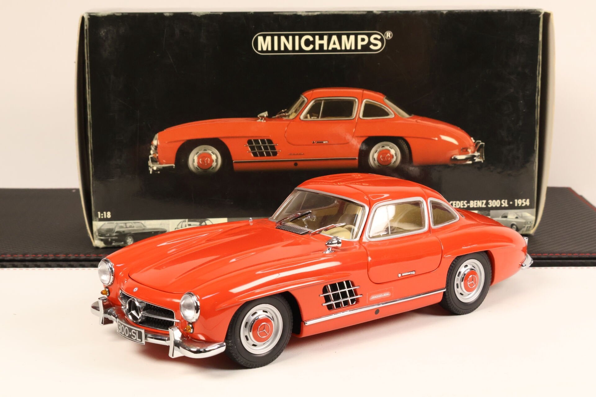 1/18 MINICHAMPS - MERCEDES BENZ - 300 SL 1955