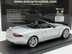 1/18 AUTOart Jaguar XK Cabriolet 2006 Liquid silver metallic - 73636