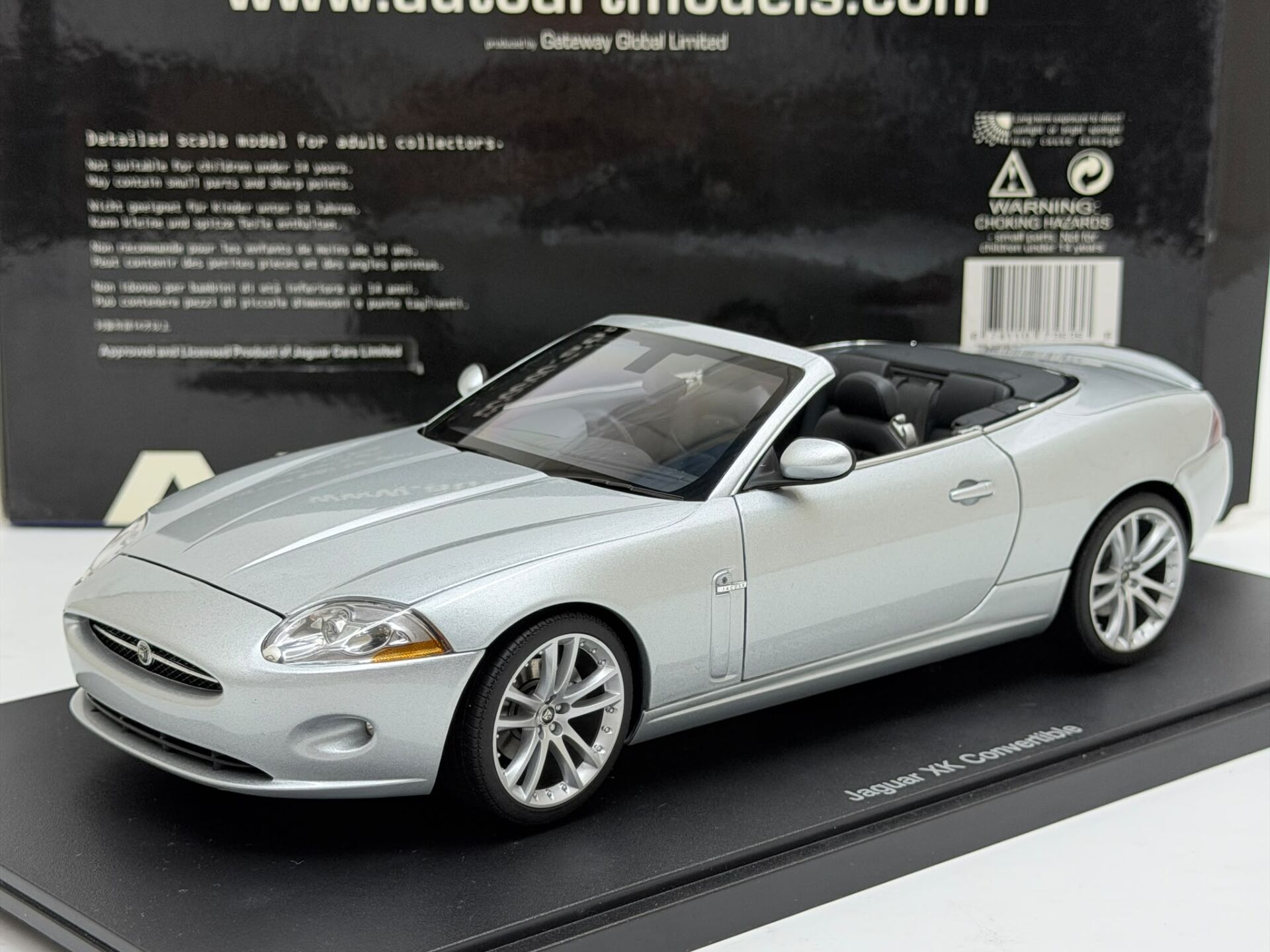 1/18 AUTOart Jaguar XK Cabriolet 2006 Liquid silver metallic - 73636