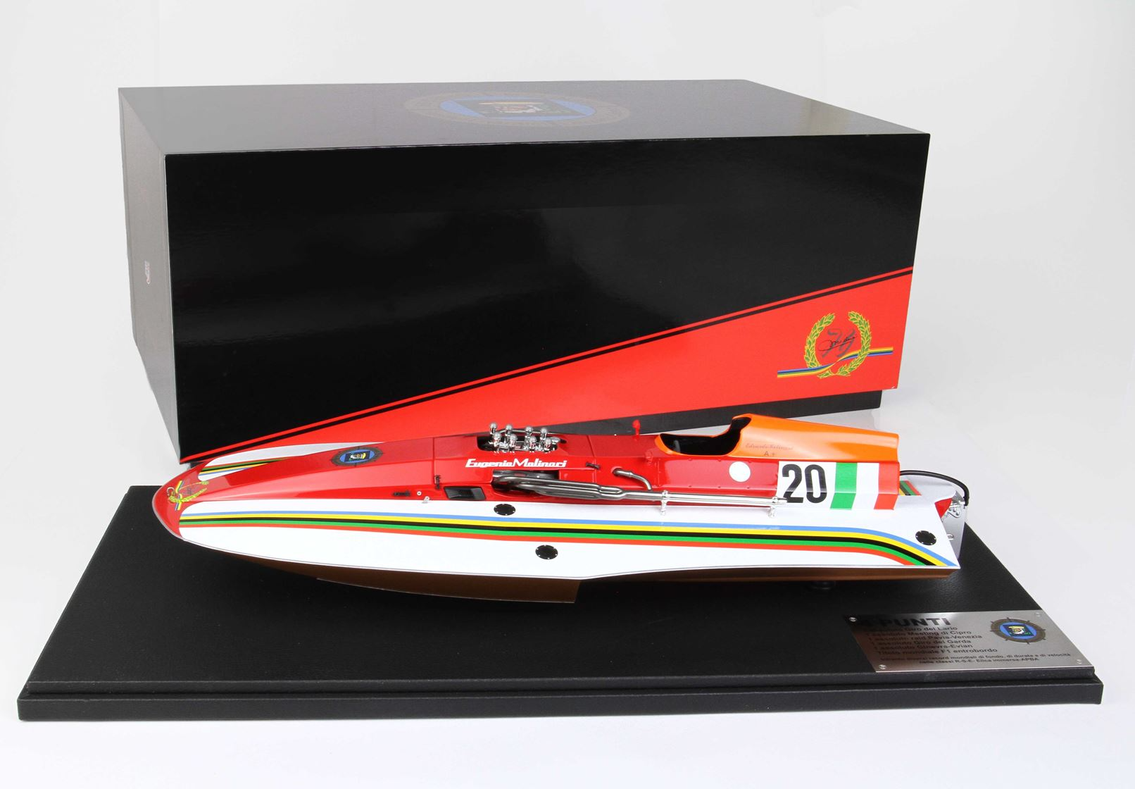 1/18 BBR Molinari 4 Point Motorboat #20 F1 Inboard World Champion - FER003