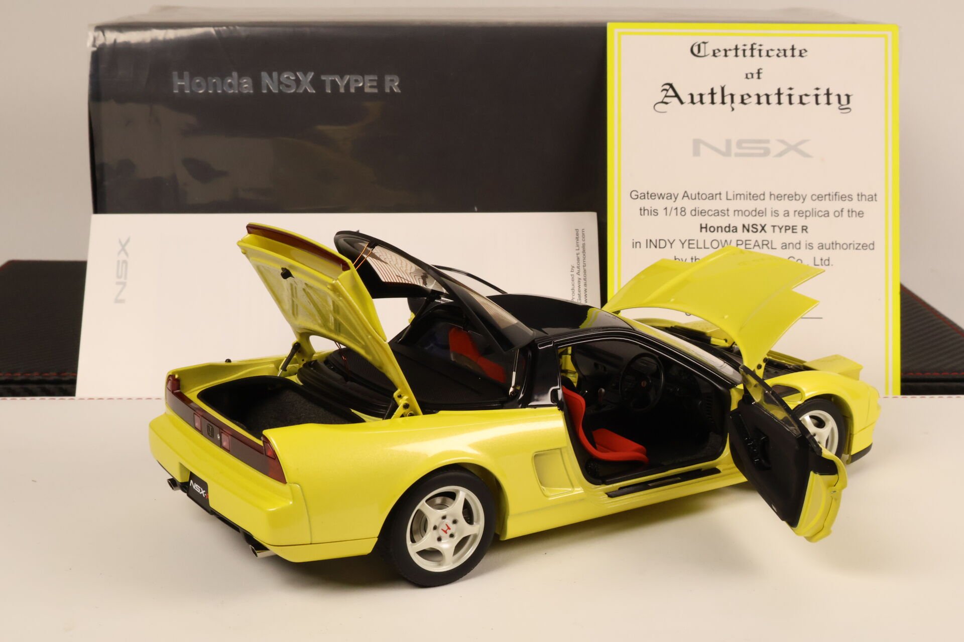 1/18 AUTOART - HONDA - NSX TYPE-R 1992