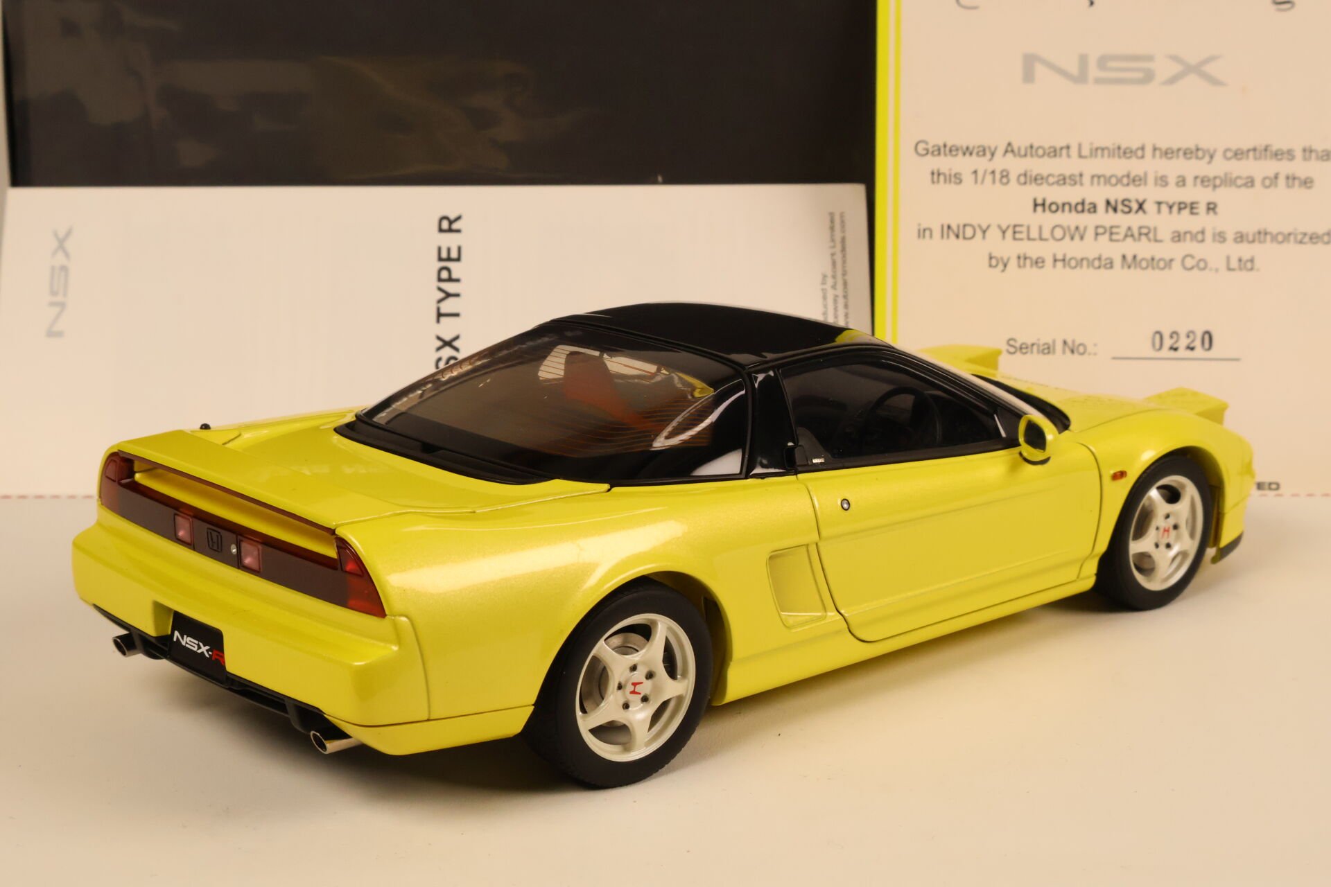1/18 AUTOART - HONDA - NSX TYPE-R 1992