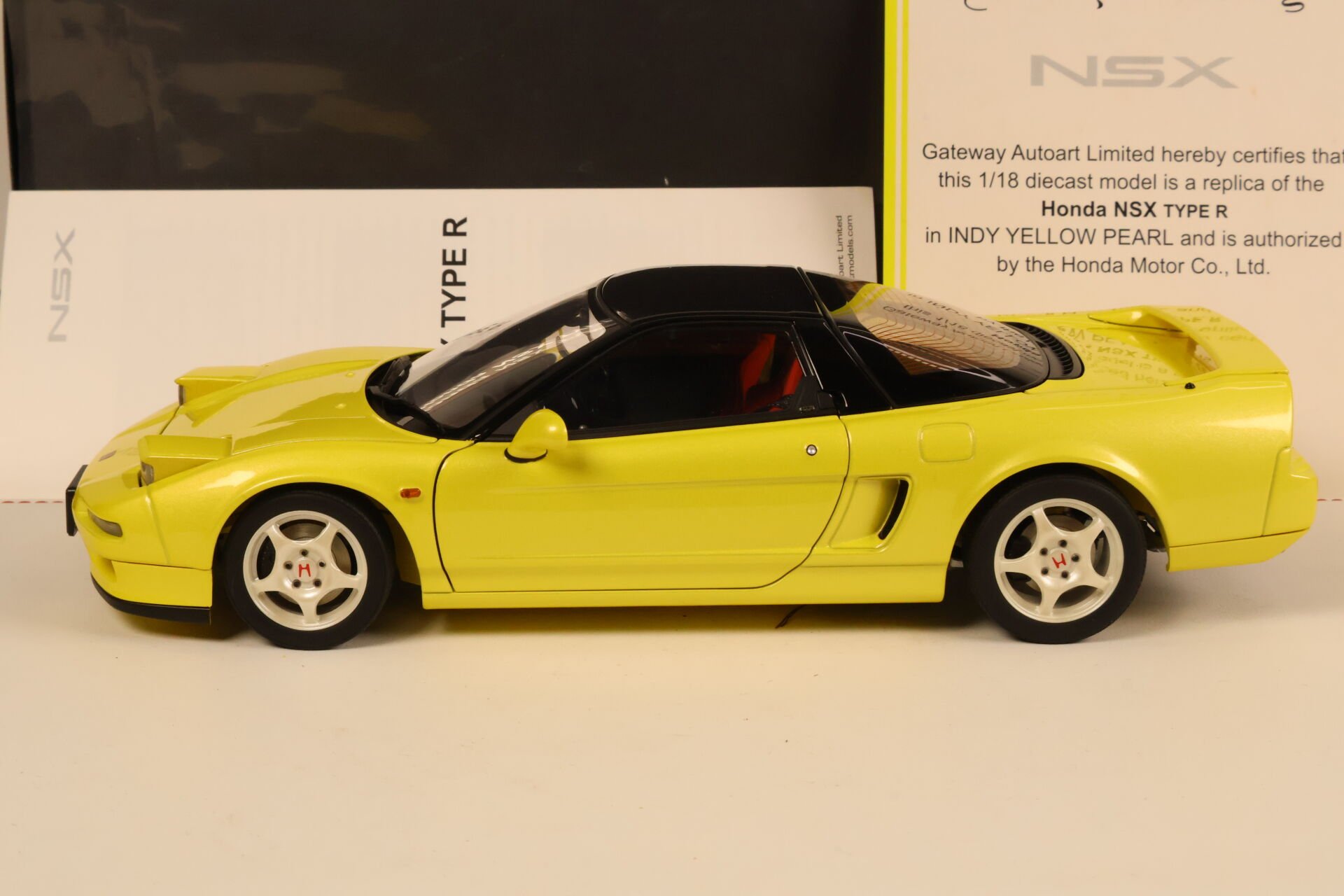 1/18 AUTOART - HONDA - NSX TYPE-R 1992
