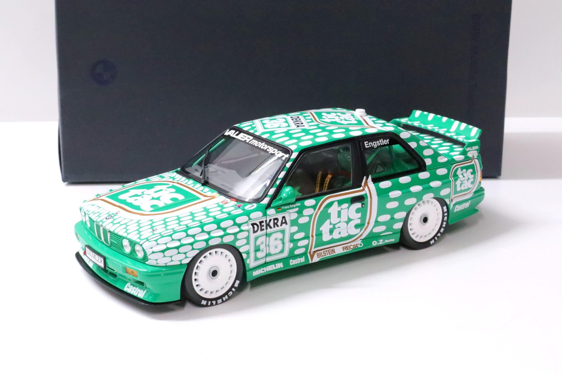 1/18 Minichamps BMW M3 (E30) DTM 1992 Engstler TIC TAC #36 DEALER VERSION - 80430148540