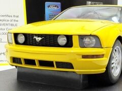1/18 AUTOart Ford Mustang GT S197 Screaming Yellow - 73062