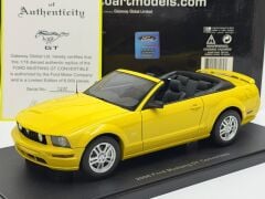 1/18 AUTOart Ford Mustang GT S197 Screaming Yellow - 73062