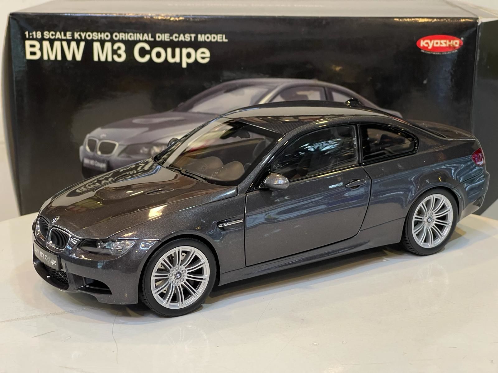 KYOSHO - BMW - 3-SERIES M3 COUPE E92 2007