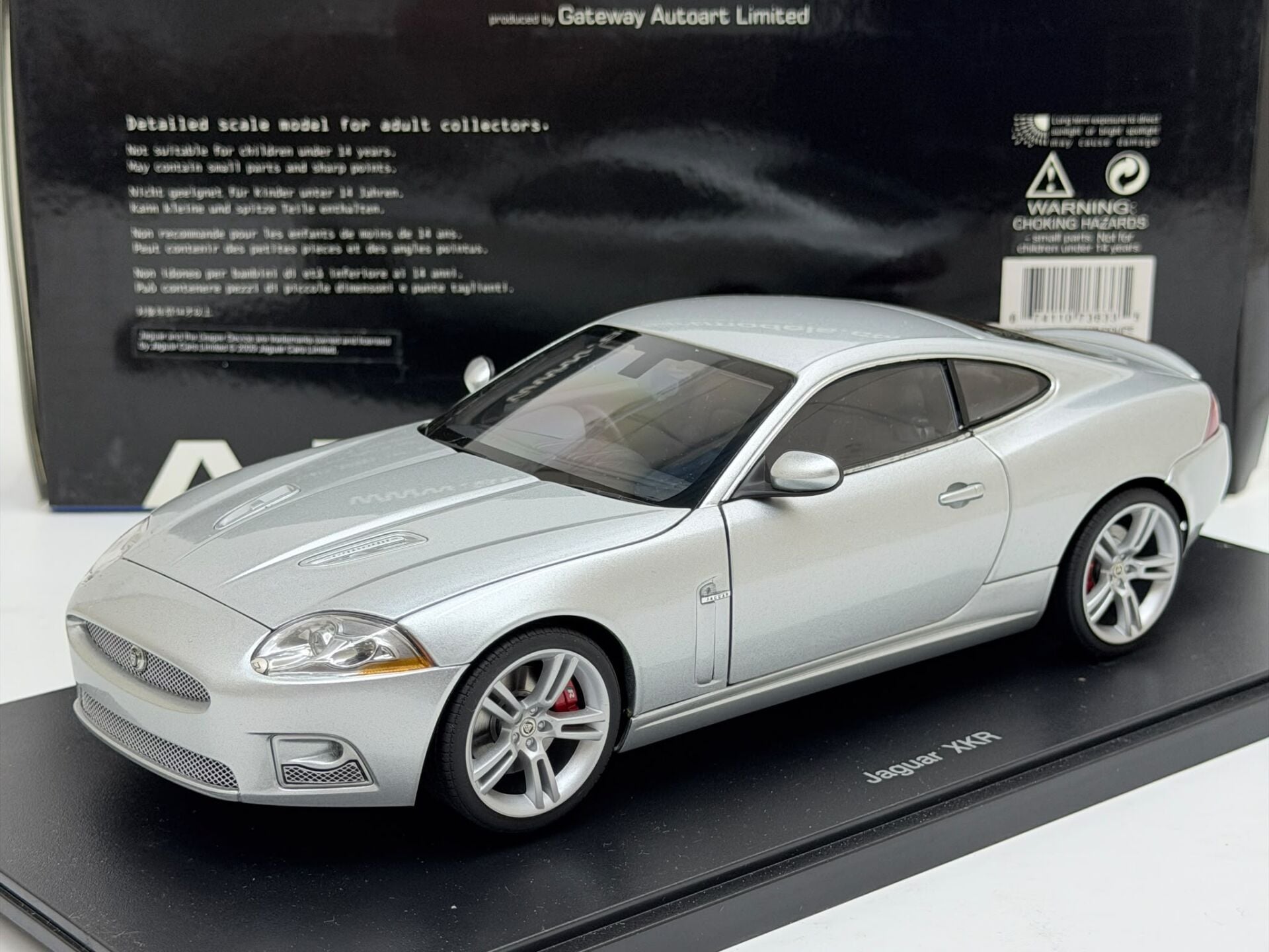 1/18 AUTOart Jaguar XKR Coupe (liquid silver) - 73633