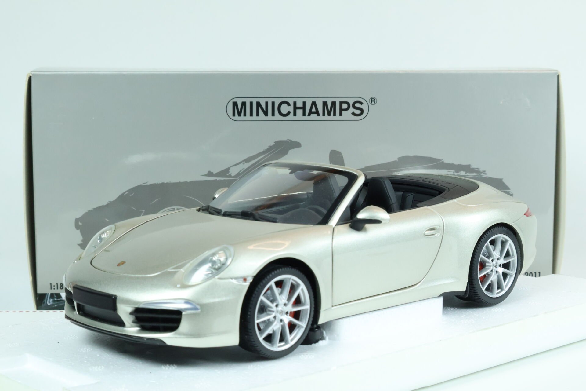 1/18 MINICHAMPS - PORSCHE - 911 991 CARRERA S CABRIOLET 2012