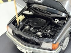 1/18 AUTOart Mercedes Benz 500 SEC C126 - 76211