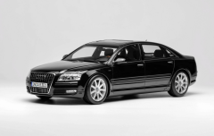 1/18 Motorhelix Audi A8L W12 2008