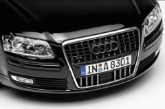 1/18 Motorhelix Audi A8L W12 2008