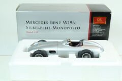 1/18 CMC - MERCEDES BENZ - F1 W196 SPIDER 1955