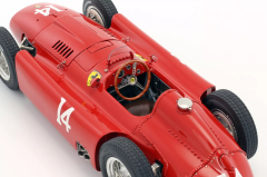 1/18 CMC - FERRARI - F1 D50 SHORT NOSE N 14 FRENCH GP 1956 COLLINS