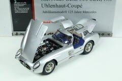 1/18 CMC - MERCEDES BENZ - 300 SLR UHLENHAUT COUPE 1955