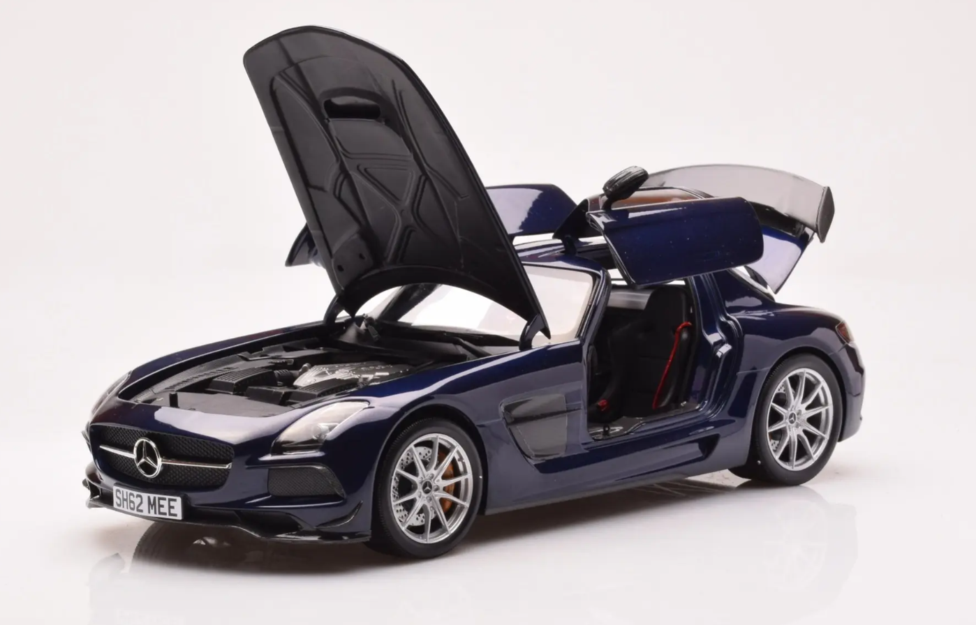 MİNİCHAMPS Mercedes SLS AMG Black Series Shmee150