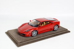 LYRD BOX 1:18 ÖLÇEK MOCHA TAUPE ALCANTARA SERGİLEME STANDI – (GOLD DİKİŞ) LY126