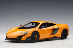 AUTOART - McLAREN - 675LT 2015