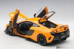 AUTOART - McLAREN - 675LT 2015