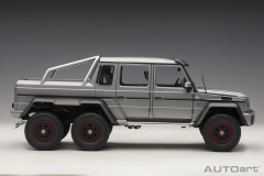 1/18 AUTOART - MERCEDES BENZ - G-CLASS G63 V8 AMG 6X6 2013