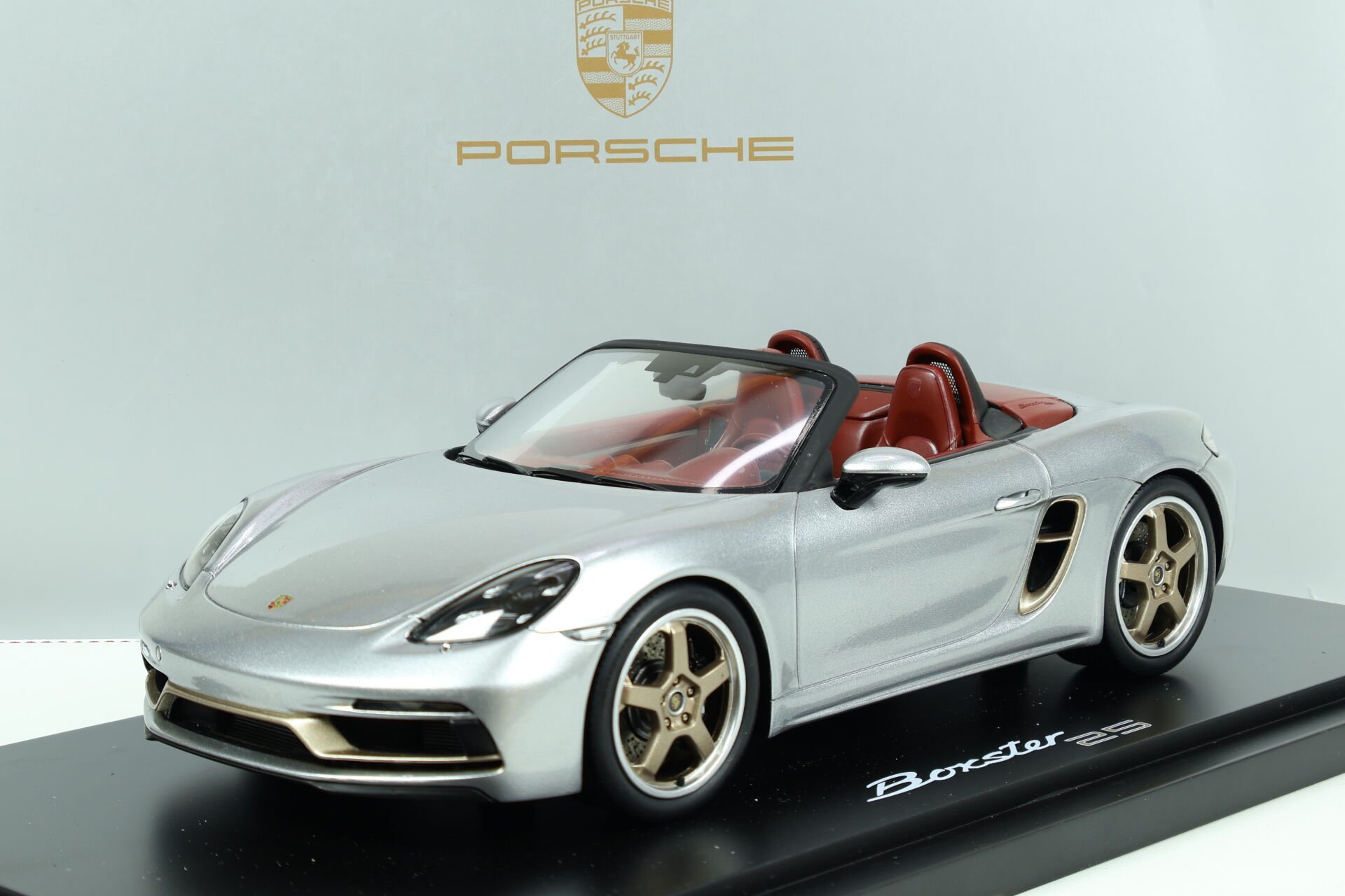 1/18 SPARK-MODEL - PORSCHE - BOXSTER (982) SPIDER 25 JAHRE 2022 - CON VETRINA - WITH SHOWCASE