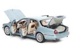 ALMOST-REAL - JAGUAR - XJ6 (X350) 2003