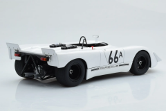 1/18 AUTOART - PORSCHE - 908/02 N 66A HOLTVILLE 1970 STEVE McQUEEN