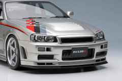 1:18  MAKE UP Nissan Skyline GT-R (BNR34 NISMO R-Tune Version) 2004 Silver / NISMO Stripe [EML135A]
