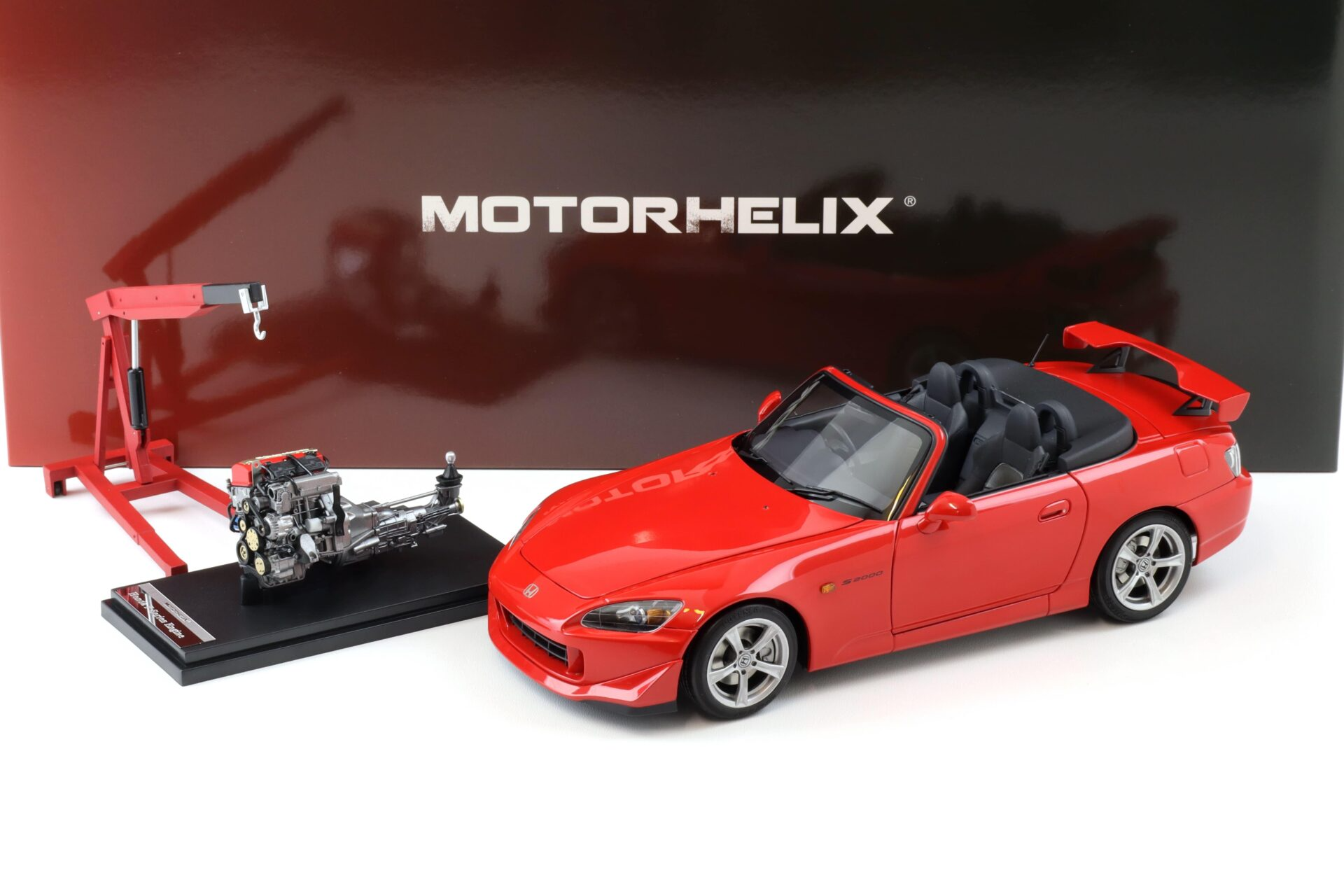 1/18 MOTORHELIX - HONDA - S2000 TYPE S HARD-TOP WITH ENGINE AND ACCESSORIES 2007