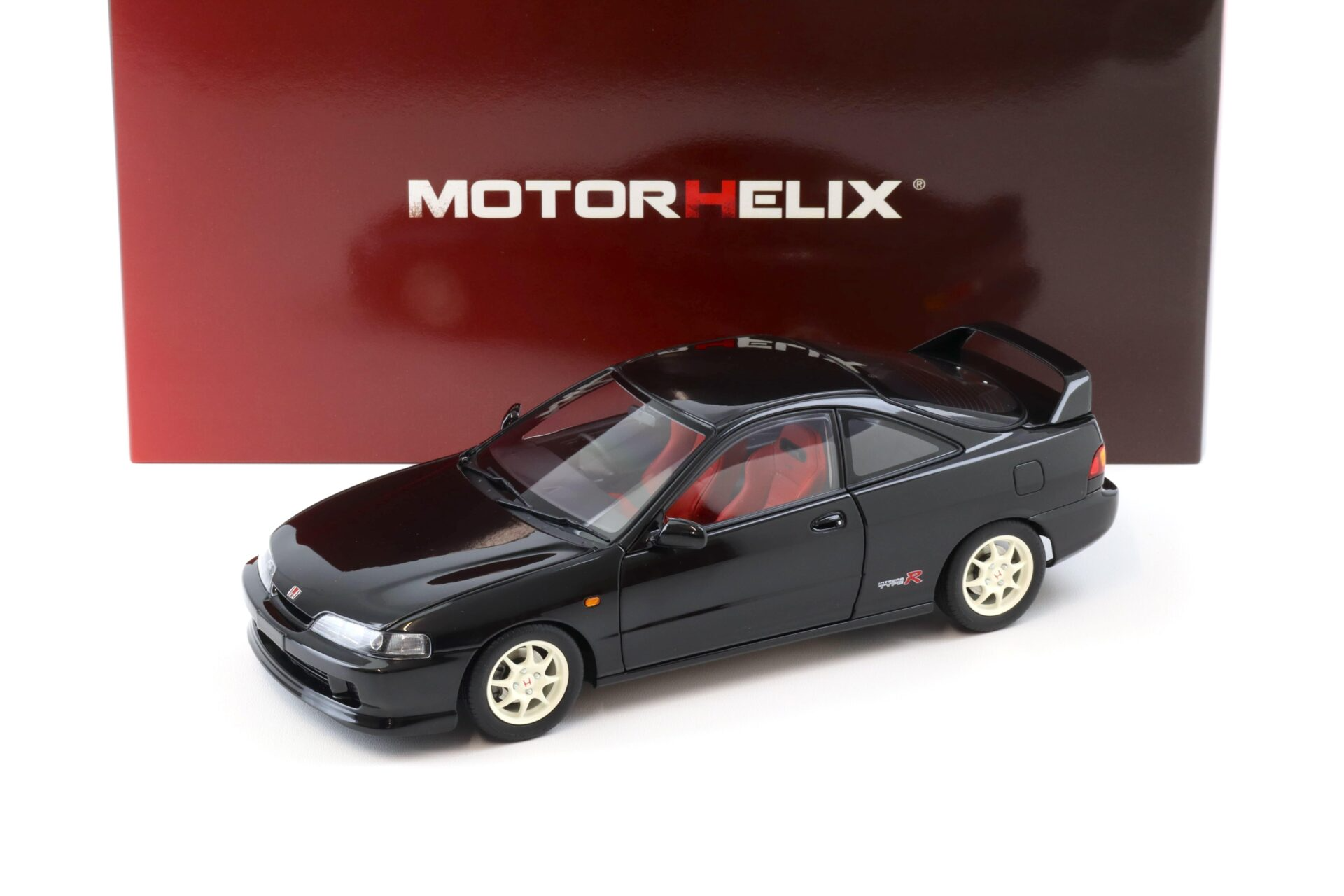 1/18 MOTORHELIX - HONDA - INTEGRA TYPE-R (DC2) 1997