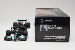 1/18 MINICHAMPS Mercedes W12 100 Poles Spanish GP 2021 Lewis Hamilton - 110210444