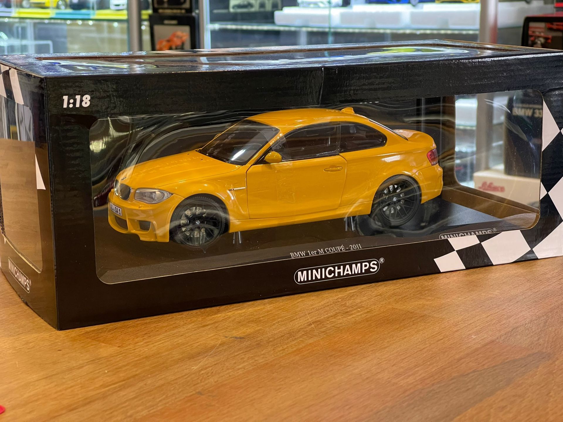 MINICHAMPS - BMW - 1-SERIES M1 COUPE 2011