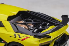 AUTOART - LAMBORGHINI - AVENTADOR SVJ 2018