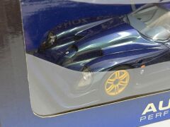 1/18 AUTOart Panoz Esperante GTR-1 street car - 78201