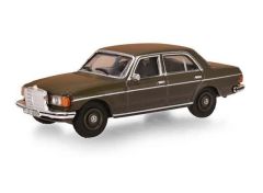 Mercedes Benz 230E Military, green