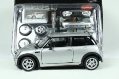 1:18 KYOSHO BMW MINI ONE AERO Dynamics Pakage 08556S