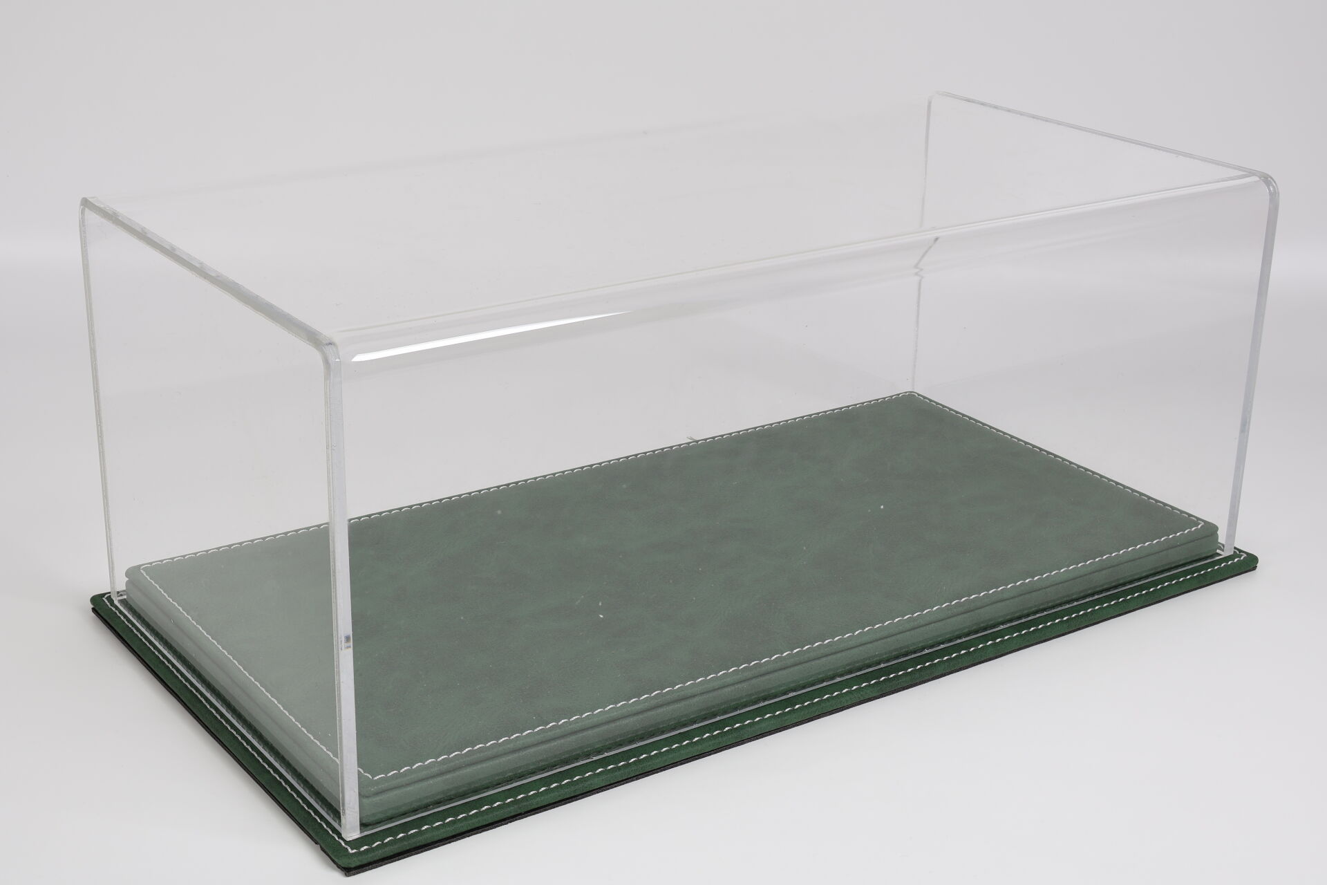 LYRD BOX 1:18 ÖLÇEK BRITISH RACING GREEN SERGİLEME STANDI – LY151