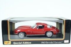 1/18 MAISTO - CHEVROLET - CORVETTE COUPE 2-DOOR 1965
