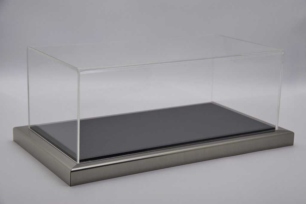 Atlantic Case 10156 Dieppe Carbon  1/12 ölçek Akrilik, Metal Tabanlı Sergileme Ünitesi