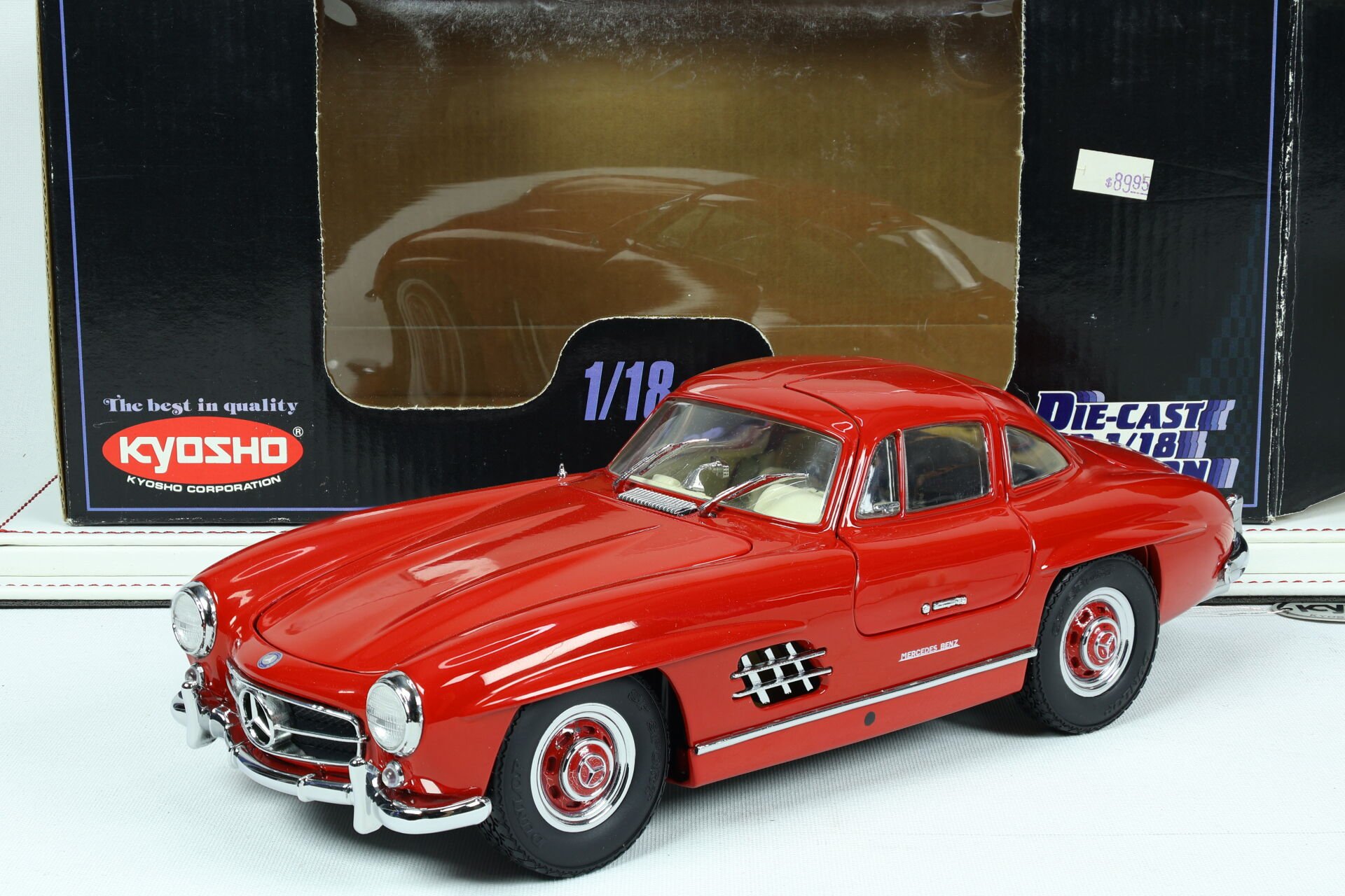 1/18 KYOSHO MERCEDES-BENZ 300SL W198