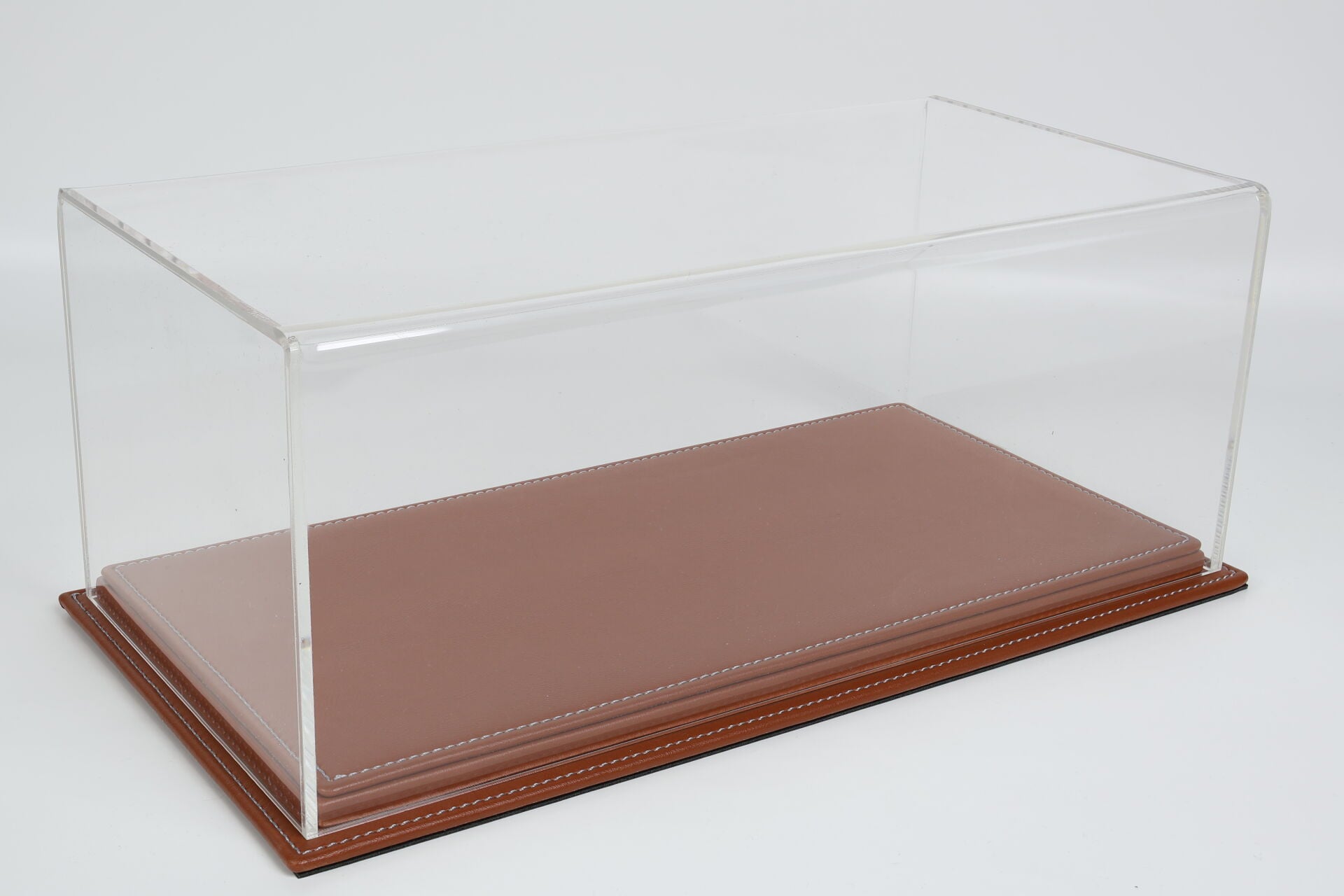 LYRD BOX 1:18 ÖLÇEK COGNAC TAN SERGİLEME STANDI – LY154