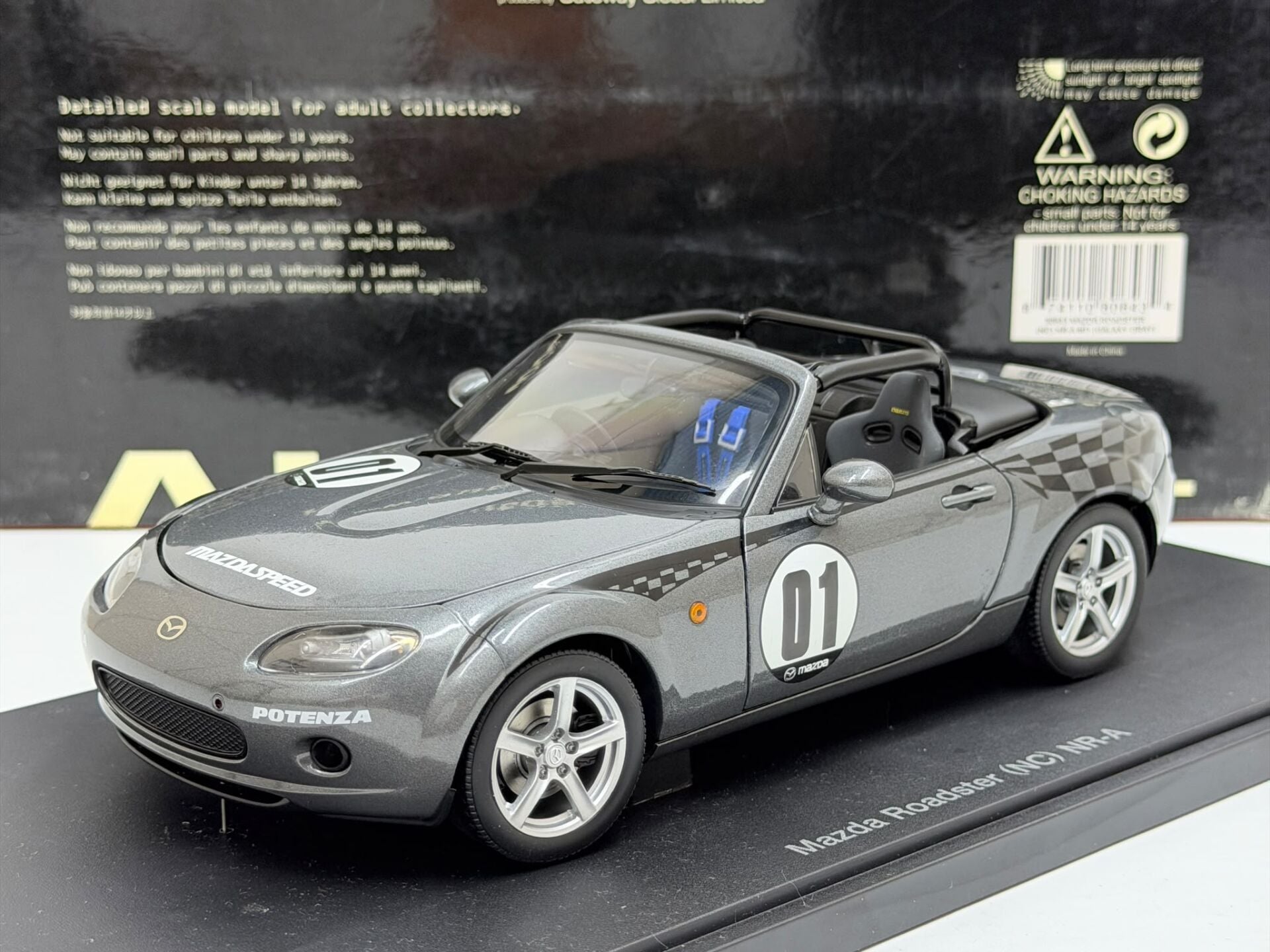 1/18 AUTOART Mazda Roadster (NC) Nr-A #01 - Galaxy Grey - 80643