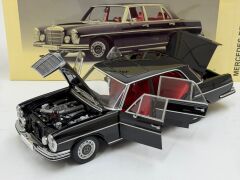 1/18 AUTOart Mercedes 300 SEL 6.3 Black - 76140