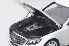 AUTOART - MERCEDES BENZ - S-CLASS S600 PULLMAN 2016
